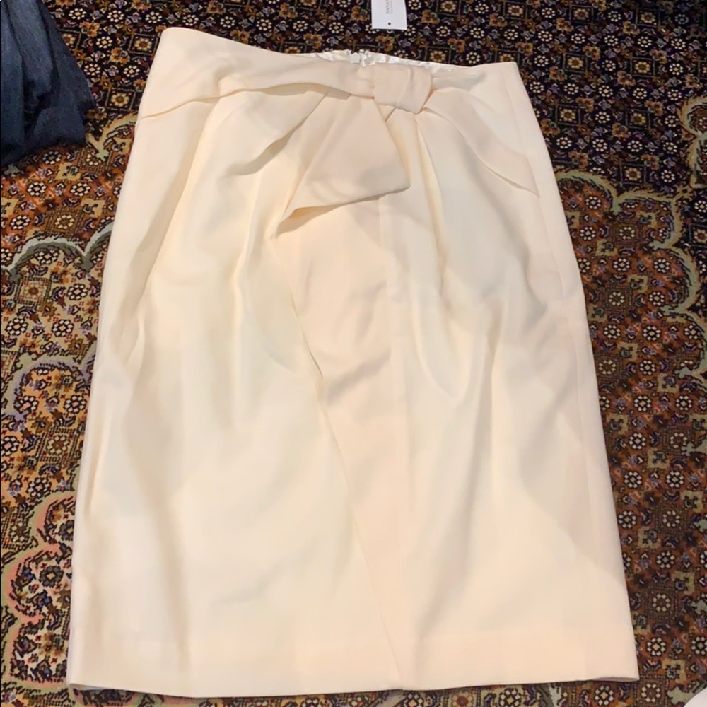 Pencil skirt